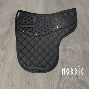 Nordic Horse Vojlock All Black