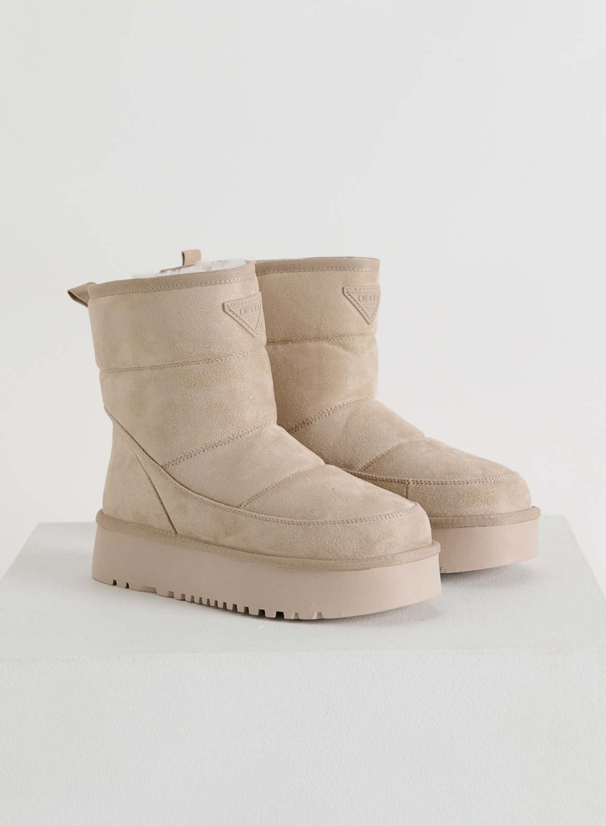 Café Au Lait Wool Winter Boot